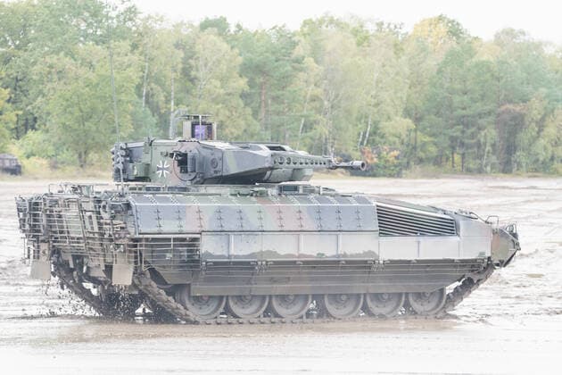 Besuchertag der Informationslehrübung Landoperationen 2019 in Munster und Bergen - Heer der Bundeswehr - Panzer Schützenpanzer Puma;Besuchertag der Informationslehrübung Landoperationen 2019 in Munster und Bergen - Heer der Bundeswehr -, Munster Niedersachsen Deutschland Übungsgelände Munster und Berg *** Visitors Day of the Information Training Exercise Land Operations 2019 in Munster and Bergen German Army Army Panzer Infantry Fighting Vehicle Puma Visitors Day of the Information Training Exercise Land Operations 2019 in Munster and Bergen German Army , Munster Lower Saxony Germany Training Area Munster and Berg