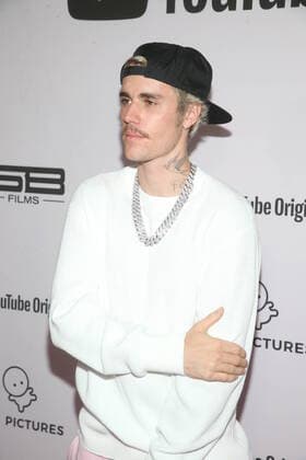January 27, 2020, La, United States of America: Justin Bieber arriving at the premiere of the TV show Justin Bieber: Seasons at the Regency Bruin Theatre on January 27 2020 in Los Angeles, Ca La United States of America  - ZUMAny1_ 20200127_zaf_ny1_117 Copyright: xFamousx