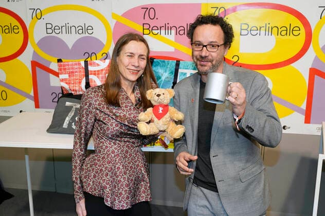 Bilder des Jahres 2020, Entertainment 01 Januar Entertainment Bilder des Tages Mariette Rissenbeek und Carlo Chatrian bei der Programm-Pressekonferenz der Berlinale 2020 70. Internationale Filmfestspiele Berlin im Presse- und Informationsamt der Bundesregierung. Berlin, 29.01.2020 *** Mariette Rissenbeek and Carlo Chatrian at the programme press conference of the Berlinale 2020 70 Berlin International Film Festival at the Press and Information Office of the Federal Government Berlin, 29 01 2020 Foto:xT.xBartillax xFuturexImage