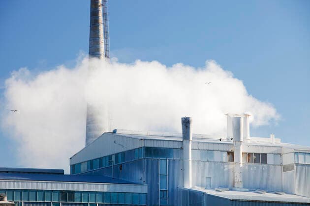 Emissions from Huntsman Tioxide works at Seal Sands on Teeside, North East, UK. Middlesbrough, England, United Kingdom CR_OQMH191211C-261266-01
