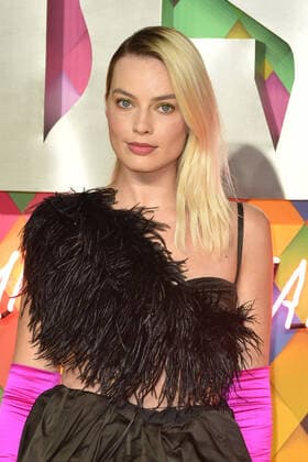 January 29, 2020, London, United Kingdom of Great Britain and Northern Ireland: Margot Robbie arriving at the premiere of Birds of Prey: And the Fantabulous Emancipation Of One Harley Quinn at the BFI IMAX on January 29, 2020 in London London United Kingdom of Great Britain and Northern Ireland Copyright: xFamousx