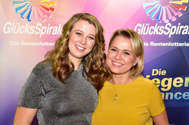 Nina Eichinger und Nova Meierhenrich beim GlücksSpirale-Film Award 2019 im GOP-Theater. München, 03.02.2020