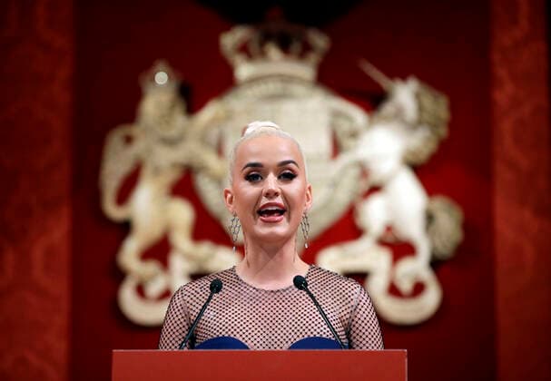 2020 Bilder des Jahres, Entertainment 02 Februar Entertainment Themen der Woche KW06 Entertainment Bilder des Tages . 04 02 2020. London, United Kingdom. American musician Katy Perry speaking at a reception for the British Asian Trust in London.  xPoolx xi-Imagesx IIM-20726-0008