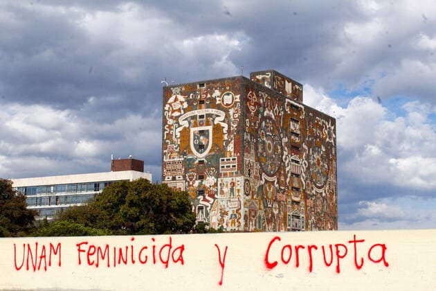 February 4, 2020: EUM20200204SOC19.JPG.CIUDAD DE MEXICO. ProtestProtesta-UNAM.- 4 de febrero de 2020. Encapuchados realizaron pintas durante la manifestacion de alumnos de la Escuela Nacional Preparatoria 9 se manifiestan frente a Rectoria de la UNAM. Foto: Agencia EL UNIVERSALKarina ContrerasEELG Copyright: xElxUniversalx