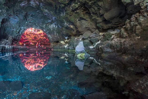 See in der Lavaröhre Jameos del Agua, Haria, Insel Lanzarote, Kanarische Inseln, Spanien lake at the lava tube Jameos del Agua, Haria, Lanzarote, Canary Islands, Spain