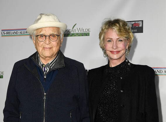 06 February 2020 - Santa Monica, California - Norman Lear and Wife Lyn. US-Ireland Alliance Hosts the 15th Annual Oscar Wilde Awards held at J.J. Abrams Bad Robot Studios. Photo Credit: Dave Safley AdMedia 250954 2016-10-26 CA Santa Monica Etats-Unis  Copyright: xAdMediax STAR_250954_056