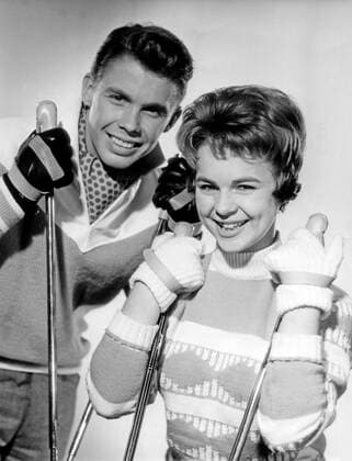 Wenn die Conny mit dem Peter, Deutschland 1958, Regie: Fritz Umgelter, Darsteller: Peter Kraus, Cornelia Conny Froboess Nur redaktionelle Nutzung. Editorial usage only. Copyright: ArthurxGrimm UnitedArchives82001909