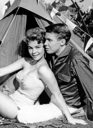 Conny und Peter machen Musik, Deutschland 1960, Regie: Werner Jacobs, Darsteller: Cornelia Conny Froboess, Peter Kraus Nur redaktionelle Nutzung. Editorial usage only. Copyright: ArthurxGrimm UnitedArchives82001937