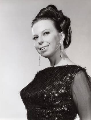 Sylvia Geszty, unagrisch deutsche Opernsängerin, Deutschland ca. 1977. Hungarian German opera singer Sylvia Geszty, Germany ca. 1977. Nur redaktionelle Nutzung. Editorial usage only. Copyright: ArthurxGrimm UnitedArchives82003428