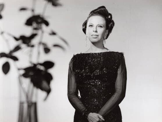 Sylvia Geszty, unagrisch deutsche Opernsängerin, Deutschland ca. 1977. Hungarian German opera singer Sylvia Geszty, Germany ca. 1977. Nur redaktionelle Nutzung. Editorial usage only. Copyright: ArthurxGrimm UnitedArchives82003430