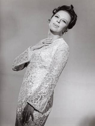 Sylvia Geszty, unagrisch deutsche Opernsängerin, Deutschland ca. 1977. Hungarian German opera singer Sylvia Geszty, Germany ca. 1977. Nur redaktionelle Nutzung. Editorial usage only. Copyright: ArthurxGrimm UnitedArchives82003434