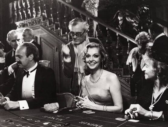Nadja Tiller, österreichische Schauspielerin, in der Fernsehserie Es muss nicht immer Kaviar sein , Deutschland 1977. Austrian actress Nadja Tiller in the TV series Es muss nicht immer Kaviar sein , Germany 1977. Nur redaktionelle Nutzung. Editorial usage only. Copyright: ArthurxGrimm UnitedArchives82005776
