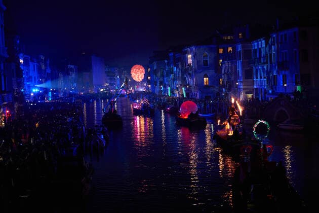 Italy: Venice Carnival 2020 Rio di Cannaregio the are where the opening show of Venice Carnival 202 is taking place. February 8th, 2020 Venice Venice Italy Rio di Cannaregio Copyright: GentianxPolovina