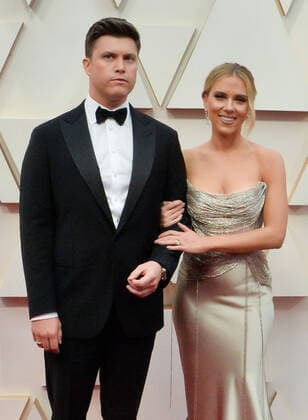 Colin Jost and Scarlett Johansson arrive for the 92nd annual Academy Awards at the Dolby Theatre in the Hollywood section of Los Angeles on Sunday, February 9, 2020.  LAP20200209269 JIMxRUYMEN