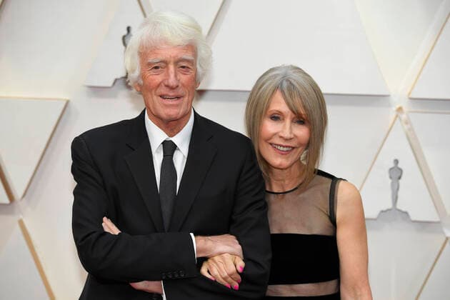February 9, 2020, Los Angeles, California, USA: ROGER DEAKINS AND ISABELLA JAMES PUREFOY ELLIS during red carpet arrivals for the 92nd Academy Awards, presented by the Academy of Motion Picture Arts and Sciences (AMPAS), at the Dolby Theatre in Hollywood. Los Angeles USA - ZUMAz03_ 20200209_zbp_z03_088 Copyright: xKevinxSullivanx