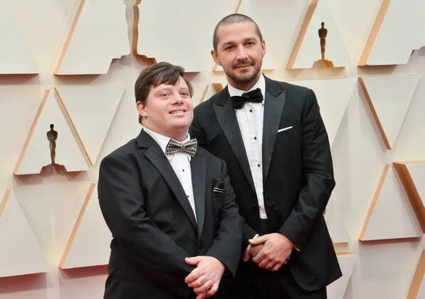 Entertainment Themen der Woche KW06 Entertainment Bilder des Tages Zack Gottsagen (L) and Shia LaBeouf arrive for the 92nd annual Academy Awards at the Dolby Theatre in the Hollywood section of Los Angeles on Sunday, February 9, 2020.  LAP20200209676 JIMxRUYMEN