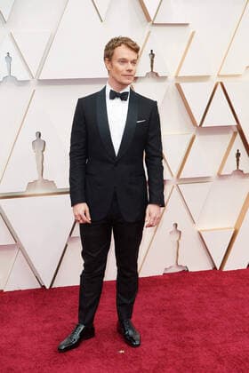 Alfie Allen arrives on the red carpet of The 92nd OscarsÂ® at the DolbyÂ® Theatre in Hollywood, CA on Sunday, February 9, 2020. Los Angeles CA USA  Copyright: xNickxAgrox 33967349PLX