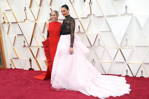 09 February 2020 - Hollywood, California - Kristen Wiig and Gal Gadot. 92nd Annual Academy Awards presented by the Academy of Motion Picture Arts and Sciences held at Hollywood & Highland Center. Photo Credit: A.M.P.A.S. AdMedia 251036 2020-02-09 California Hollywood Etats-Unis  Copyright: xAdMediax STAR_251036_260