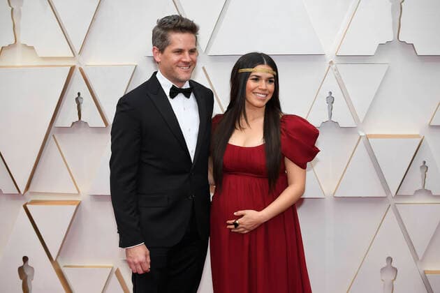 February 9, 2020, Los Angeles, California, USA: RYAN PIERS WILLIAMS AND AMERICA FERRARA during red carpet arrivals for the 92nd Academy Awards, presented by the Academy of Motion Picture Arts and Sciences (AMPAS), at the Dolby Theatre in Hollywood. Los Angeles USA - ZUMAz03_ 20200209_zbp_z03_502 Copyright: xKevinxSullivanx
