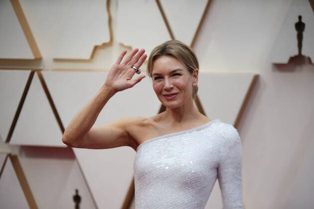 (200210) -- LOS ANGELES, Feb. 10, 2020 -- Renee Zellweger arrives for the red carpet of the 92nd Academy Awards at the Dolby Theater in Los Angeles, the United States, on Feb. 9, 2020. ) U.S.-LOS ANGELES-OSCARS-RED CARPET LixYing 