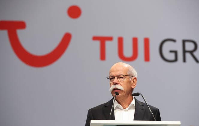 Hannover, 11.02.2020, : Der Aufsichtsratvorsitzende der Tui AG, Dieter Zetschewährend der Hauptversammlung der Tui Group in der TUI Arena, Der weltgrößte Reisekonzern Tui, legt seine Geschäftszahlen für das erste Quartal vor.
