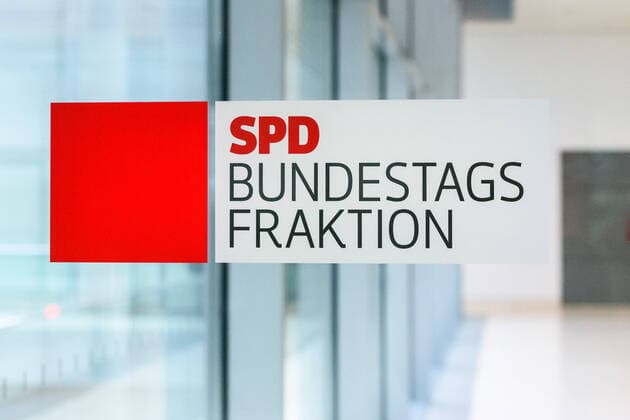 Berlin, Logo spd Fraktion Deutschland, Berlin - 11.02.2020: Im Bild ist Logo spd Fraktion im deutschen Bundestags zu sehen. Berlin Bundestag Berlin Deutschland