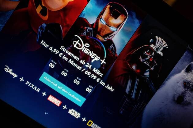 Fotomontage neuer Streamingdienst Disney Plus startet bald. 12.02.2020: Disney Plus Startbildschirm auf der Internetseite https: preview.disneyplus.com de mit sichtbaren 0-Countdown 00 Tage 00 Stunden 00 Minuten 00 Sekunden. Auf einem Laptop. Baden-Württemberg Deutschland