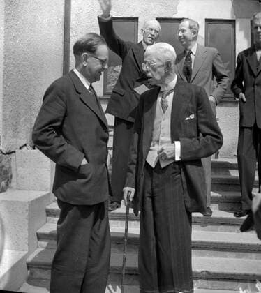 G?teborg 1947-07-14 - Konselj i S?r? med Kung Gustaf V med bl.a. ministrarna Per-Edvin Sk?ld, Ernst Wigfors och ?sten Und?n samt statsminister Tage Erlander - *** Local Caption *** GT x2524x *** Gothenburg 1947 07 14 Consul in Sr with King Gustaf V with, among others, the Ministers Per Edvin Sk ld, Ernst Wigfors and stone Undn and Prime Minister Tage Erlander Local Caption GT x2524x,  Copyright: xKAMERAREPORTAGEx Krep211