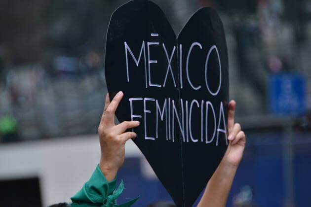 Women during a riots protest in Mexico MEXICO CITY, MEXICO - FEBRUARY 14: Several feminist demonstrators take part a protest against gender-based violence against of women after the murder of Ingrid Escamilla, 25, stabbed to death and then skinned by her partner in the north of Mexico City at Reforma Avenue on February 14, 2020 in Mexico City, Mexico Copyright: xCarlosxTischlerx EYE_2278