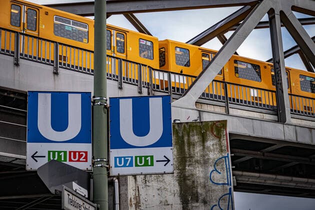 Berlin Kreuzberg, BVG U-Bahn, Hochbahn U1, U2, U7 Berlin
