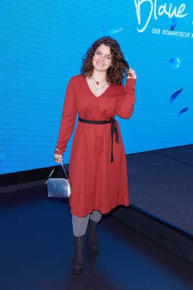 Ronja Forcher - Verleihung des Kurzfilmpreises BLAUE BLUME von Romance TV im The Reed in Berlin am 19.02.2020. Blaue Blume Award