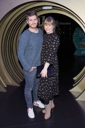 Peter Foyse mit Ehefrau Katharina Kuepper - Verleihung des Kurzfilmpreises BLAUE BLUME von Romance TV im The Reed in Berlin am 19.02.2020. Blaue Blume Award