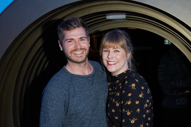 Peter Foyse mit Ehefrau Katharina Kuepper - Verleihung des Kurzfilmpreises BLAUE BLUME von Romance TV im The Reed in Berlin am 19.02.2020. Blaue Blume Award