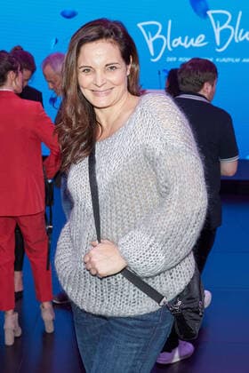 Elisabeth Lanz - Verleihung des Kurzfilmpreises BLAUE BLUME von Romance TV im The Reed in Berlin am 19.02.2020. Blaue Blume Award
