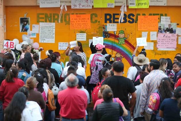 February 19, 2020: EUM20200219SOC12.JPG .CIUDAD DE MEXICO. CityCDMX-Feminicidio.- 19 de febrero de 2020. Padres reclaman que la escuela en la que estudiaba la nina Fatima apenas implementen protocolos de seguridad y agentes hagan rondines. Foto: Agencia EL UNIVERSALValente RosasEELG Copyright: xElxUniversalx