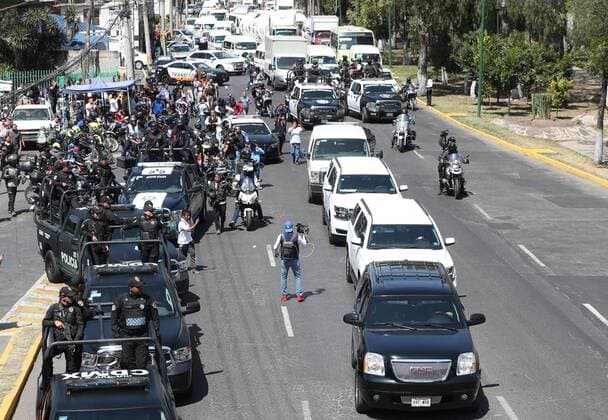 General view of the convoy that transfers the alleged murderers of the minor Fatima, this Friday in the municipality of Atizapan de Zaragoza, in the State of Mexico, Mexico 21 February 2020. A Mexican judge issued arrest warrants for aggravated kidnapping and femicide against Giovana and Mario Alberto, the suspects of the sexual assault and murder of the 7-year-old girl Fatima in Mexico City. Issue arrest warrant against the two alleged murderers of a Mexican girl !ACHTUNG: NUR REDAKTIONELLE NUTZUNG!  Copyright: xMarioxGuzmánx MEX5696 20200221-637179150932572856