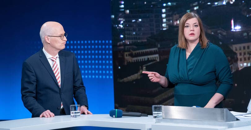2020 Bilder des Jahres, News 02 Februar News Themen der Woche KW08 Wahl Bürgerschaftswahl 2020 - Medienzentrum am Wahlabend - TV-Sendung NDR Info N3 zur Wahl - Peter Tschentscher und Kathaina Fegebank;Wahl Bürgerschaftswahl 2020 - Medienzentrum am Wahlabend - TV-Sendung NDR Info N3 zur Wahl -, Hamburg Hamburg Deutschland Messehallen *** Election Parliamentary Election 2020 Media Center on Election Eve TV Program NDR Info N3 for the election Peter Tschentscher and Kathaina Fegebank Election Parliamentary Election 2020 Media Center on Election Eve TV Program NDR Info N3 for the election, Hamburg Hamburg Germany Exhibition halls