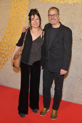 Verleihung des französischen Kulturorden Christopher Buchholz Schauspieler, Regisseur und Festivalleiter mit Begleitung Ankunft zur Verleihung des Ordre Officier des Arts et des Lettres (Orden der Kuenste und der Literatur) anlaesslich der 70. Berlinale in der franzoesischen Botschaft in Berlin am 24.02.2020
