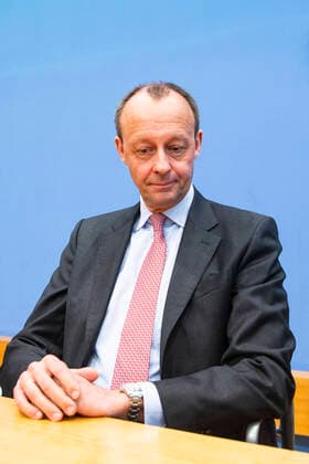 Friedrich Merz kandidiert fuer den CDU Vorsitz waehrend einer Pressekonferenz in der Bundespressekonferenz in Berlin am 25. Februar 2020. Friedrich Merz kandidiert fuer den CDU Vorsitz