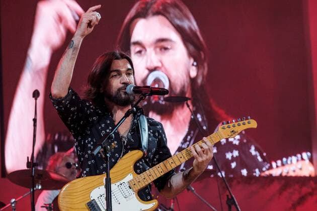 Colombian singer Juanes performs on stage during his concert on occasion of the Las Palmas de Gran Canaria carnival celebrations in Canary Islands, Spain, 25 February 2020. Juanes in concert !ACHTUNG: NUR REDAKTIONELLE NUTZUNG!  Copyright: xÁngelxMedinaxG.x GRAF6683 20200225-637182646845164308