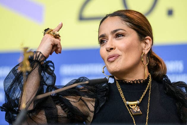 Entertainment Bilder des Tages Schauspielerin Salma Hayek bei der Pressekonferenz zum Film THE ROADS NOT TAKEN anlässlich 70. Internationalen Filmfestspiele Berlin snapshot-photography xF.Boillot *** Actress Salma Hayek at the press conference for the film THE ROADS NOT TAKEN at the 70th Berlin International Film Festival snapshot photography xF Boillot