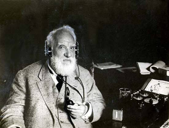 ALEXANDER G. BELL-At home listening to his radiophone set, 5-6-22. - CPL Archives Everett Collection CPL Archives Everett Collection PUBLICATIONXNOTxINxCANxCHNxFRAxITAxJPNxNORxPOLxRUSxESPxUKxUSA Copyright: xCPLxArchives EverettxCollectionx HBDAGBE CL001