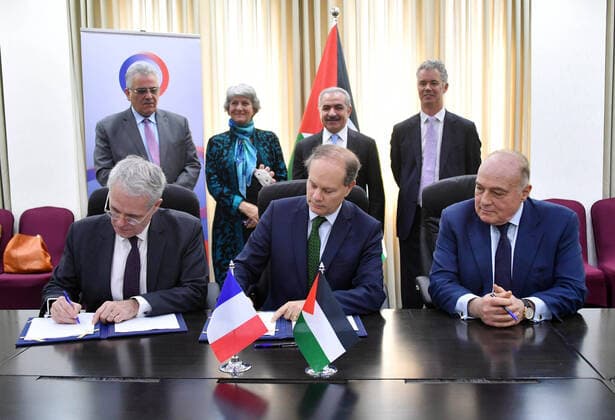 2020 Bilder des Jahres, News 02 Februar News Themen der Woche KW09 News Bilder des Tages February 27, 2020, Ramallah, West Bank, Palestinian Territory: Palestinian Prime Minister Mohammad Ishtayeh, attends 3 support agreements from Ireland and France for the water sector in Gaza City and the West Bank, in the West Bank city of Ramallah, on February 27, 2020 Ramallah Palestinian Territory - ZUMAap3_ 20200227_zaf_ap3_088 Copyright: xPrimexMinisterxOfficex