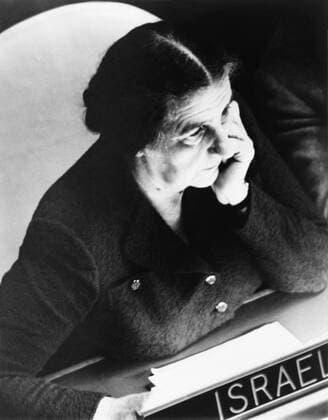 Golda Meir, Israel s foreign minister, listens as an anti-Israel resolution of six Arab and Asian nations is presented to the General Assembly of the United Nations. Feb. 22, 1957. Courtesy Everett Collection PUBLICATIONXNOTxINxCANxCHNxFRAxITAxJPNxNORxPOLxRUSxESPxUKxUSA Copyright: xCourtesyxEverettxCollectionx HISL034 EC148