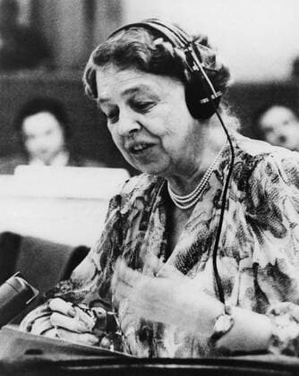 BerÃ¼hmte Feministinnen, Eleanor Roosevelt Eleanor Roosevelt attending a United Nations session in 1946. She was unanimously elected chair of UN Committee on Human, Social and Cultural Concerns. (BSLOC_2013_6_63) Courtesy Everett Collection PUBLICATIONXNOTxINxCANxCHNxFRAxITAxJPNxNORxPOLxRUSxESPxUKxUSA Copyright: xCourtesyxEverettxCollectionx HISL035 EC526