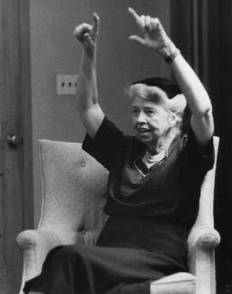BerÃ¼hmte Feministinnen, Eleanor Roosevelt Eleanor Roosevelt at Cold Spring Institute for Gerontology. 1955. (BSLOC_2013_6_70) Courtesy Everett Collection PUBLICATIONXNOTxINxCANxCHNxFRAxITAxJPNxNORxPOLxRUSxESPxUKxUSA Copyright: xCourtesyxEverettxCollectionx HISL035 EC534
