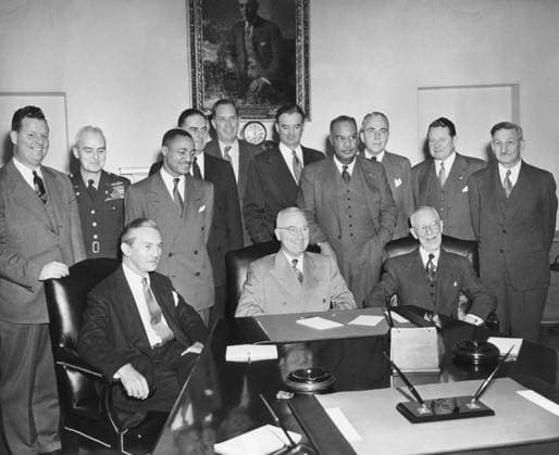 Pres. Truman desegregated the U.S. Military with Executive Order 9981, on July 26, 1948. Six months later he conferred with the Committee on Equality of Treatment and Opportunity, Jan. 12, 1949. Seated L-R: James Forrestal, Harry Truman, A.J. Donahue. Sta For usage credit please use; PUBLICATIONXNOTxINxCANxCHNxFRAxITAxJPNxNORxPOLxRUSxESPxUKxUSA Copyright: xCourtesyxEverettxCollectionx HISL038 EC615