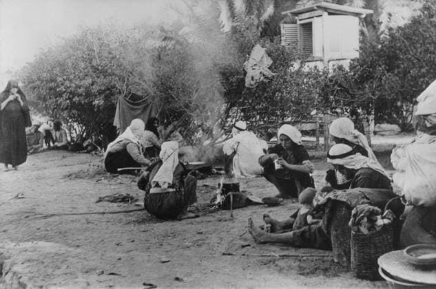 Arab Refugees are living in the open air near Jericho, Palestine. Dec. 14, 1948. During the 1948 Palestine War, 85% (720,000 people) of the Palestinian Arab population left their homes in Israel. - (BSLOC_2014_15_208) For usage credit please use; PUBLICATIONXNOTxINxCANxCHNxFRAxITAxJPNxNORxPOLxRUSxESPxUKxUSA Copyright: xCourtesyxEverettxCollectionx HISL038 EC767