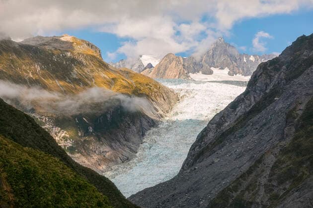 New Zealand, Scenic view of Fox Glacier  FOF11462