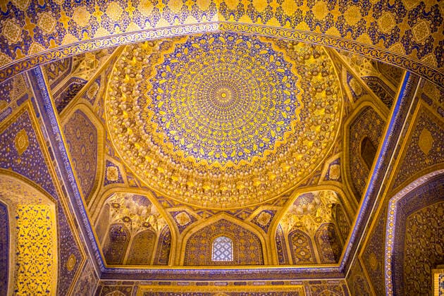 Ceiling of mosque, in Tilla-Kari Madrasa, Registan, Samarkand, Uzbekistan Samarkand Uzbekistan Copyright: xLucasxVallecillosx xVWPicsx LVM-Uz.Sa.R.2100